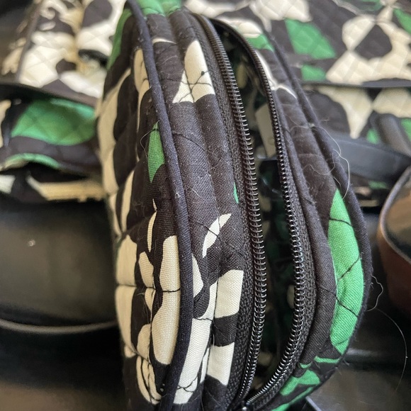 Vera Bradley Imperial Rose Commuter Tote Bag  Faux Leather Trim  + make up bag - Picture 4 of 14